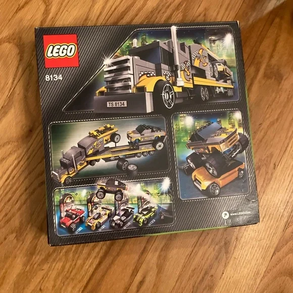 LEGO Racers #8134  265 pcs - NIB - Picture 2 of 2